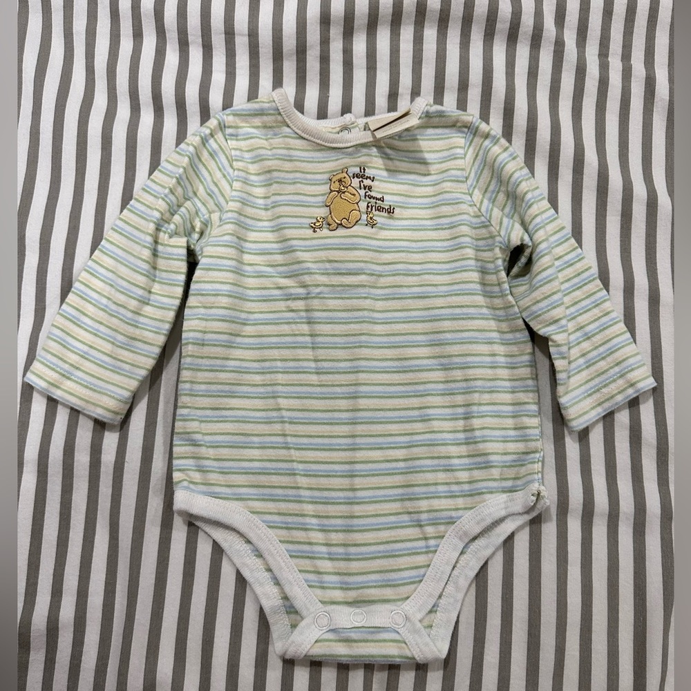 Classic Winnie the Pooh onesie 9 months